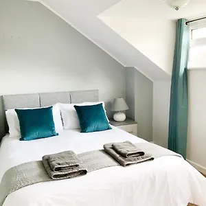 https://thornbury-house.tophotelsbath.com