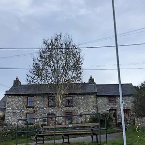 Apartment 1 Bed The Stable At Llanrhidian Gower With Sofa Bed For Additional Guests, Swansea
