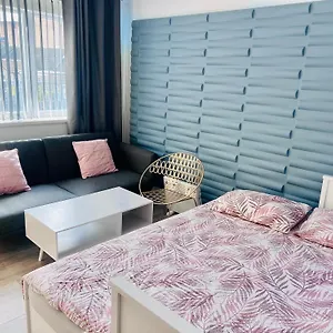 Apartment - Includes Free Parking, Swansea